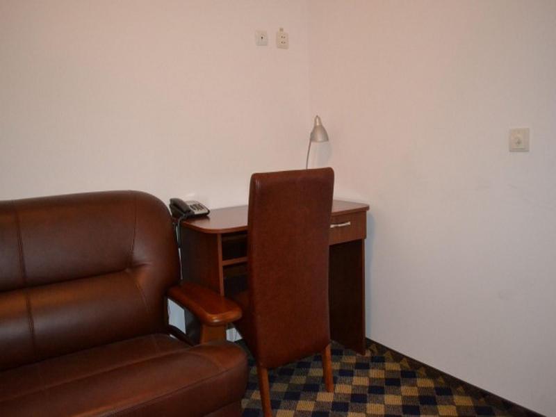 Plus Hotel Craiova Extérieur photo