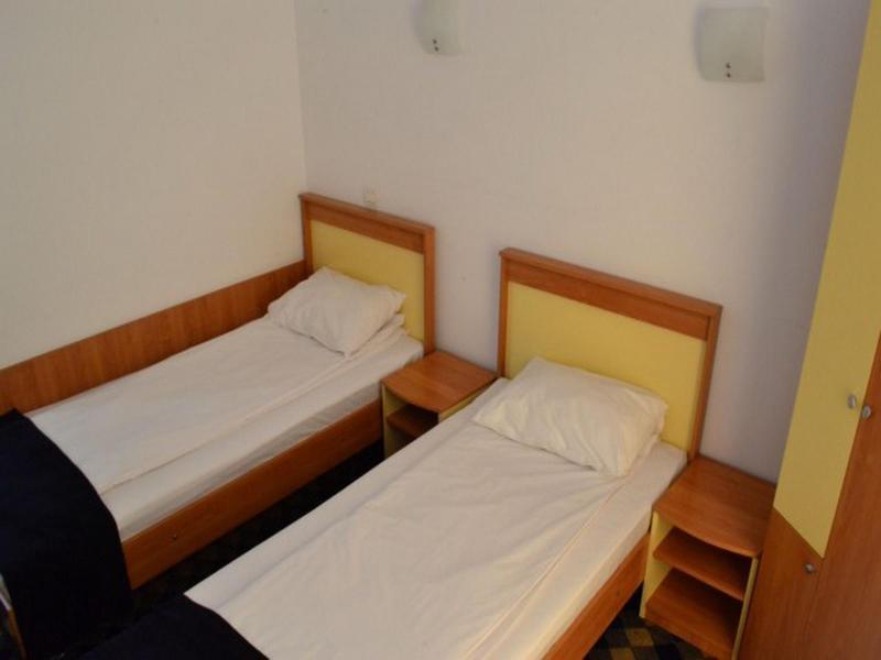 Plus Hotel Craiova Extérieur photo